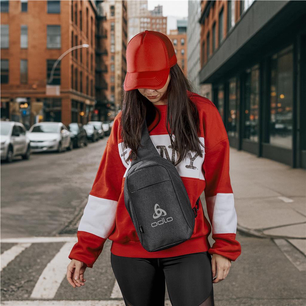 Slazenger Turfmoor Anti-Roubo Crossbody Sling Bag