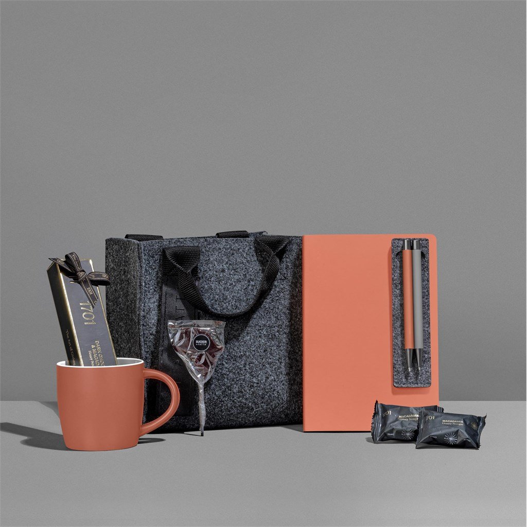 Yatta Vogue Vibes Hamper